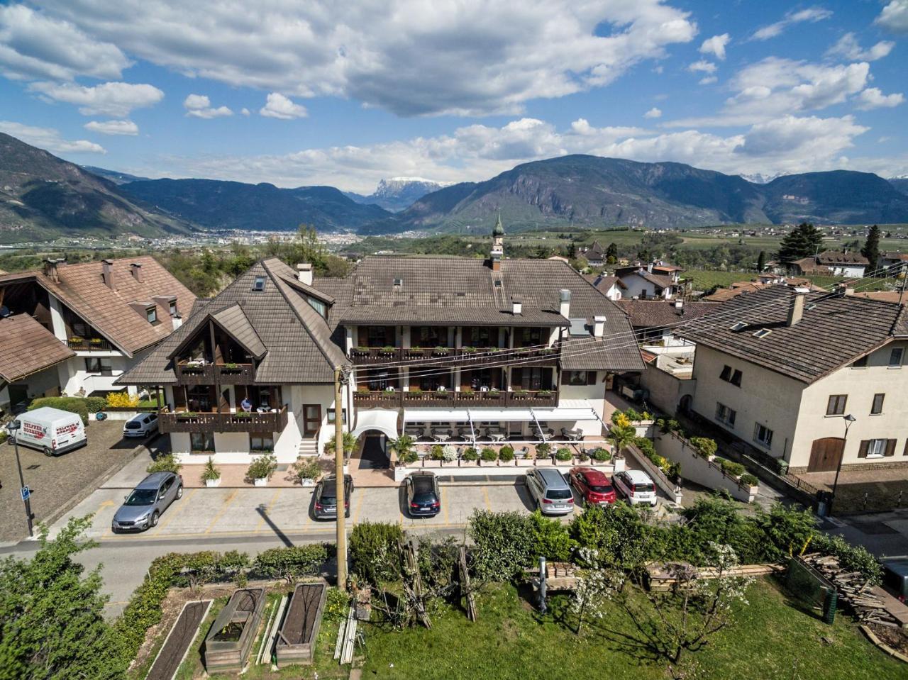 Hotel St. Justina Hof Appiano Sulla Strada Del Vino Exterior foto